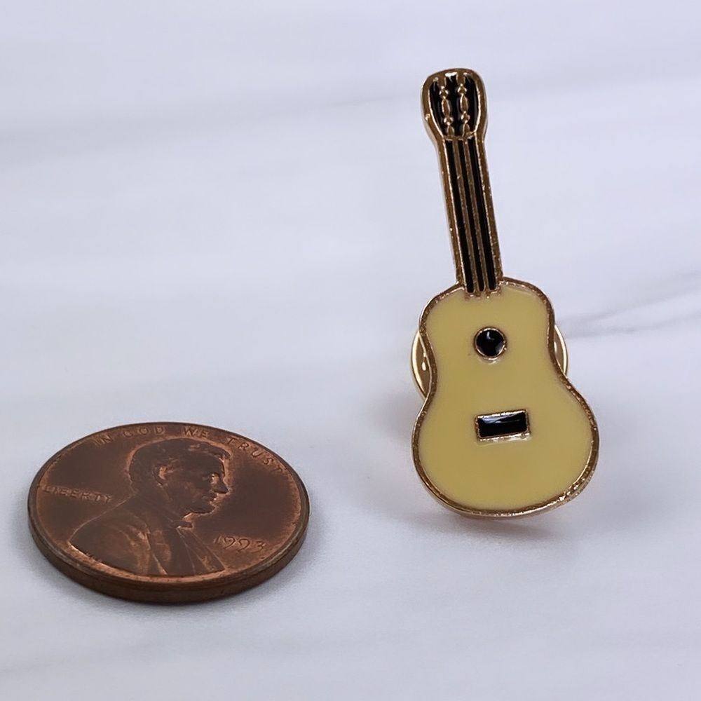 Acoustic Guitar Enamel Pin/ Brooch - Picture 3 of 4